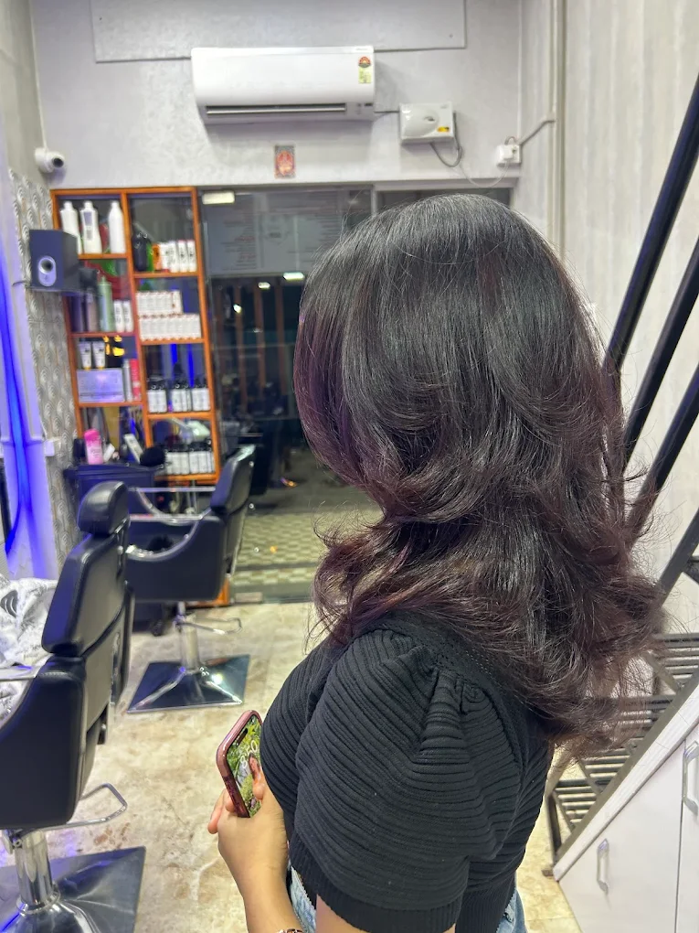 Glossy plum tones — obsessed!